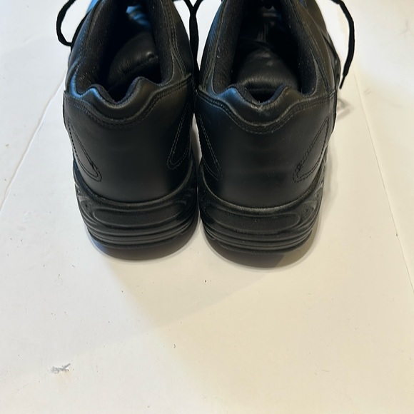 New Men’s Reebok 12M black athletic Oxford - Picture 5 of 6